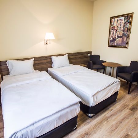 Yerevan Deluxe Hotel Exteriör bild
