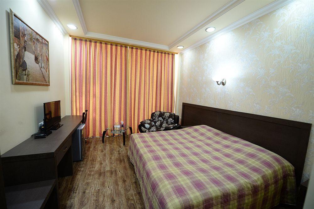 Yerevan Deluxe Hotel Exteriör bild