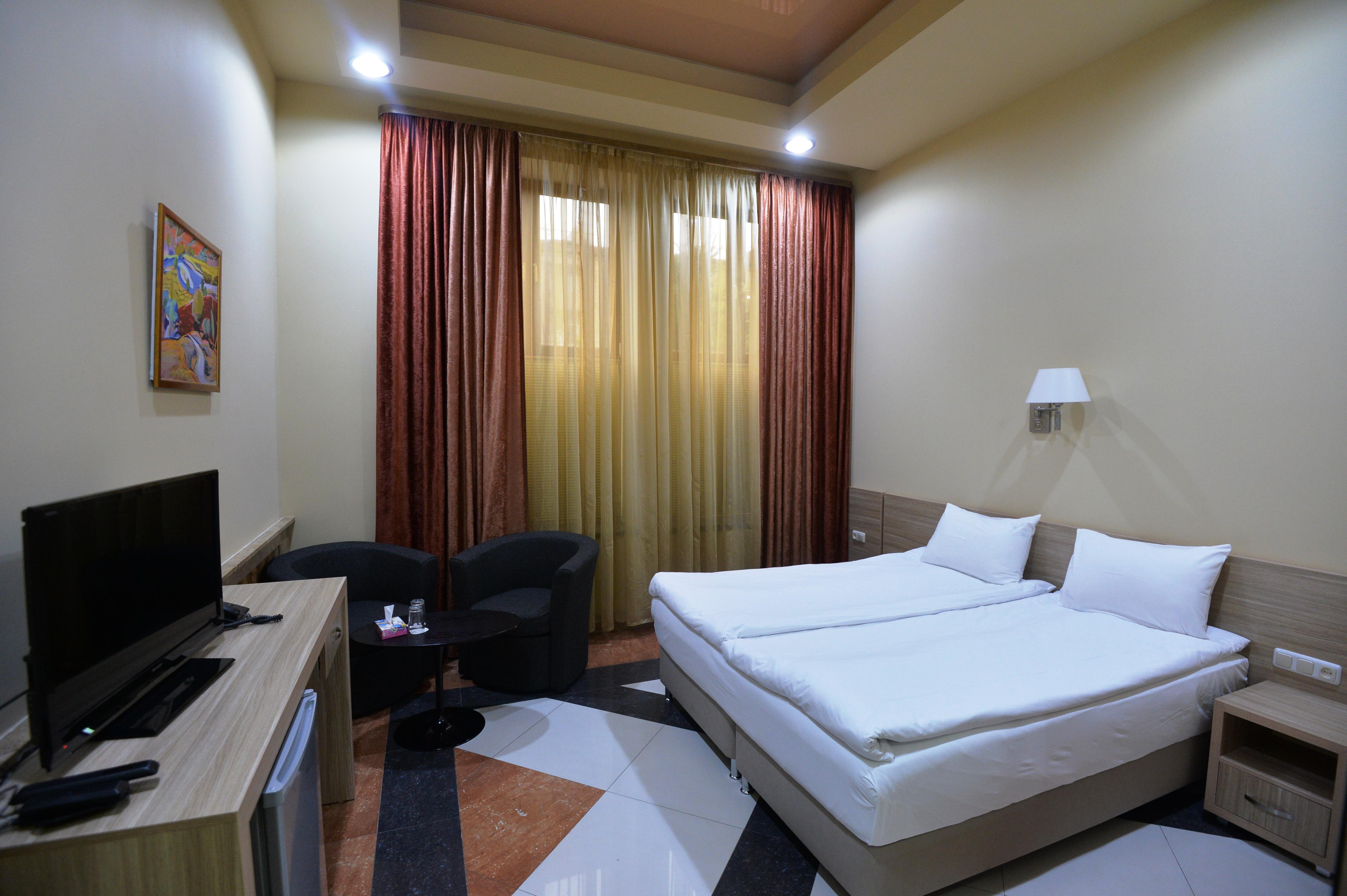 Yerevan Deluxe Hotel Exteriör bild