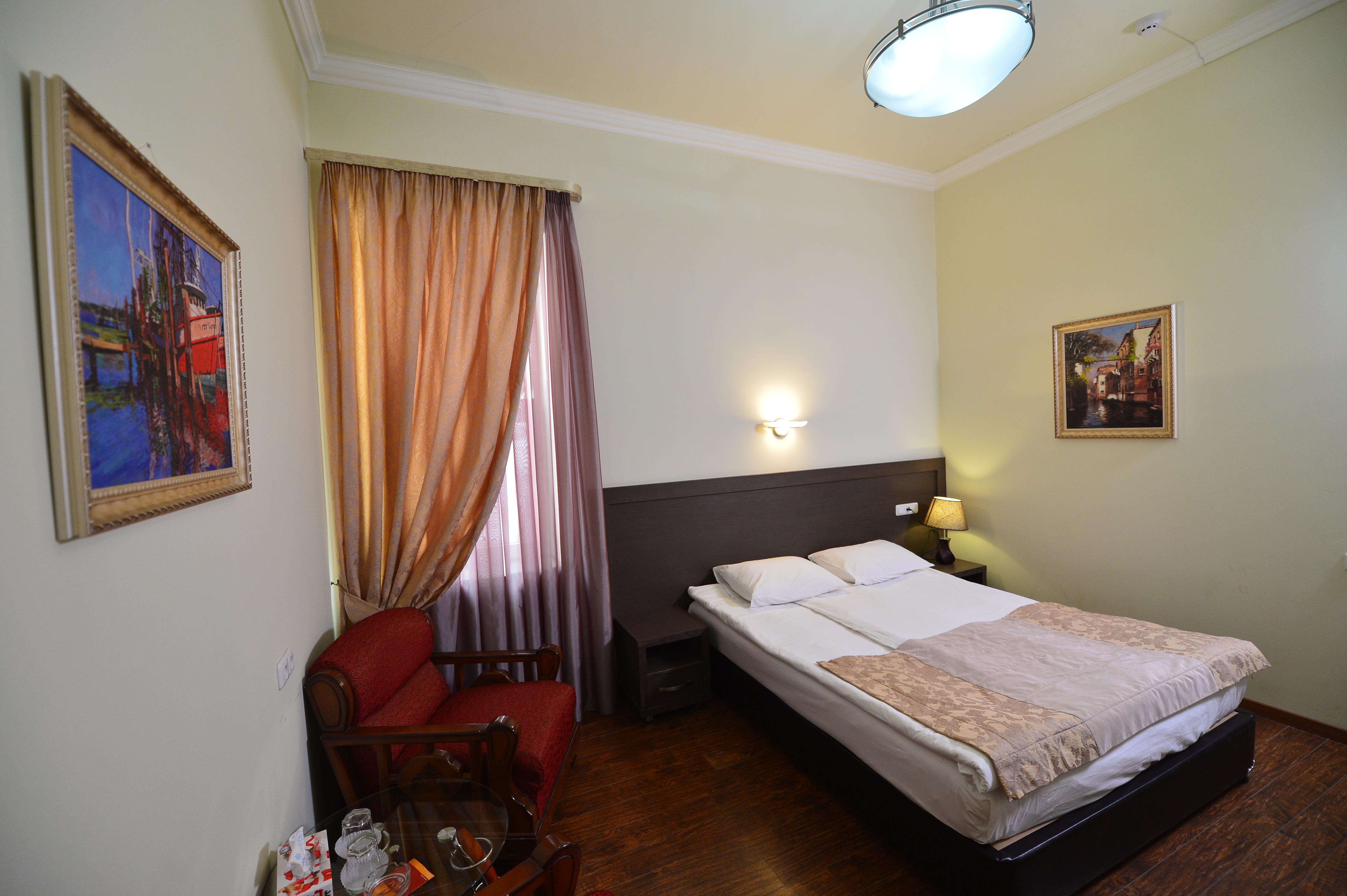 Yerevan Deluxe Hotel Exteriör bild