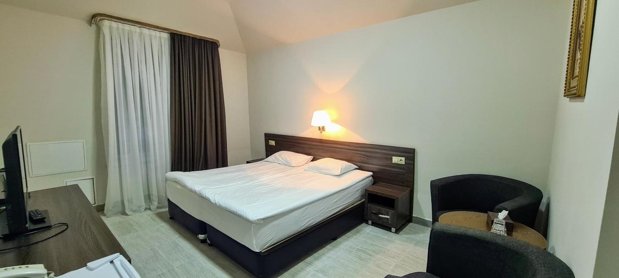 Yerevan Deluxe Hotel Exteriör bild
