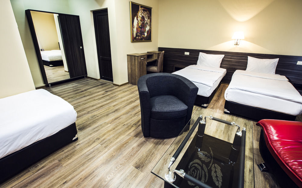 Yerevan Deluxe Hotel Exteriör bild